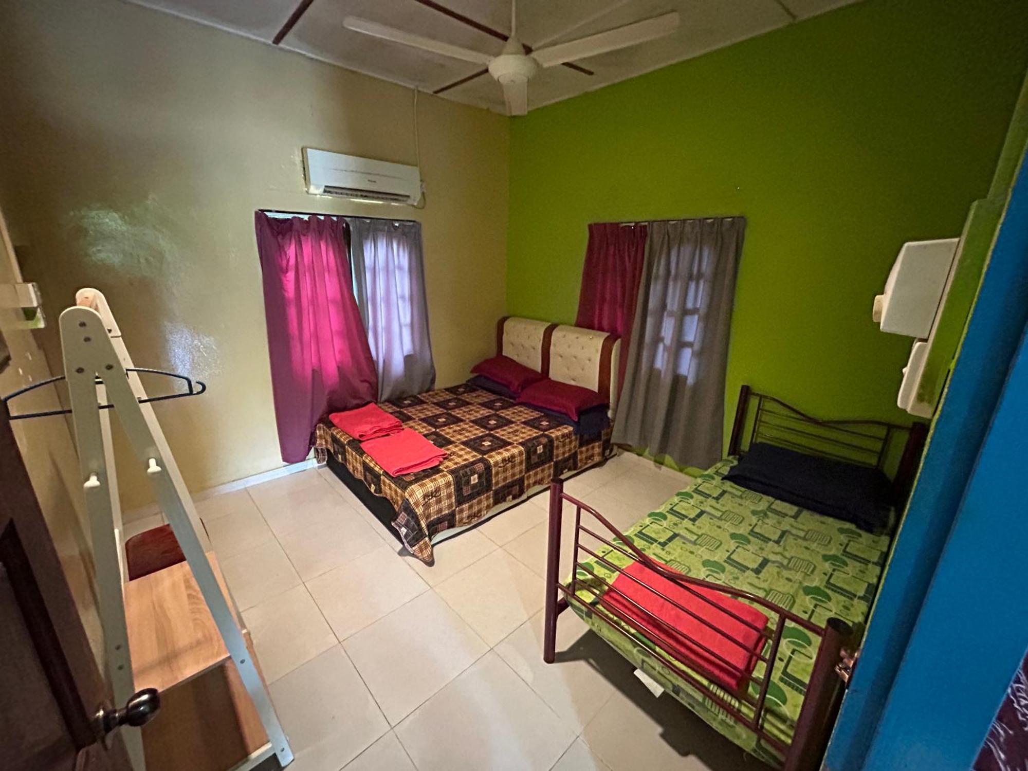 Dtahan Motel Taman Negara กัวลาทาฮัน ภายนอก รูปภาพ