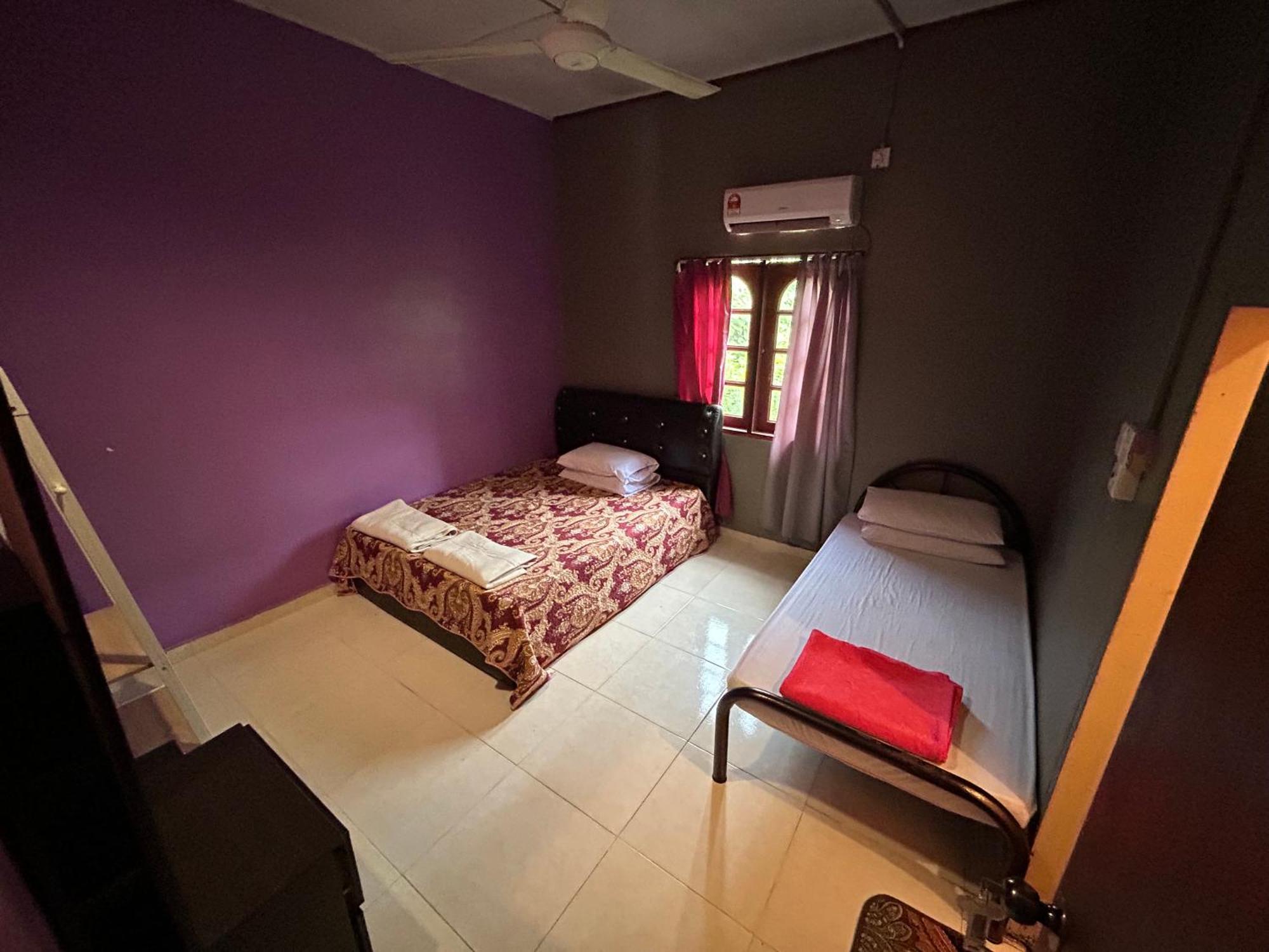 Dtahan Motel Taman Negara กัวลาทาฮัน ภายนอก รูปภาพ