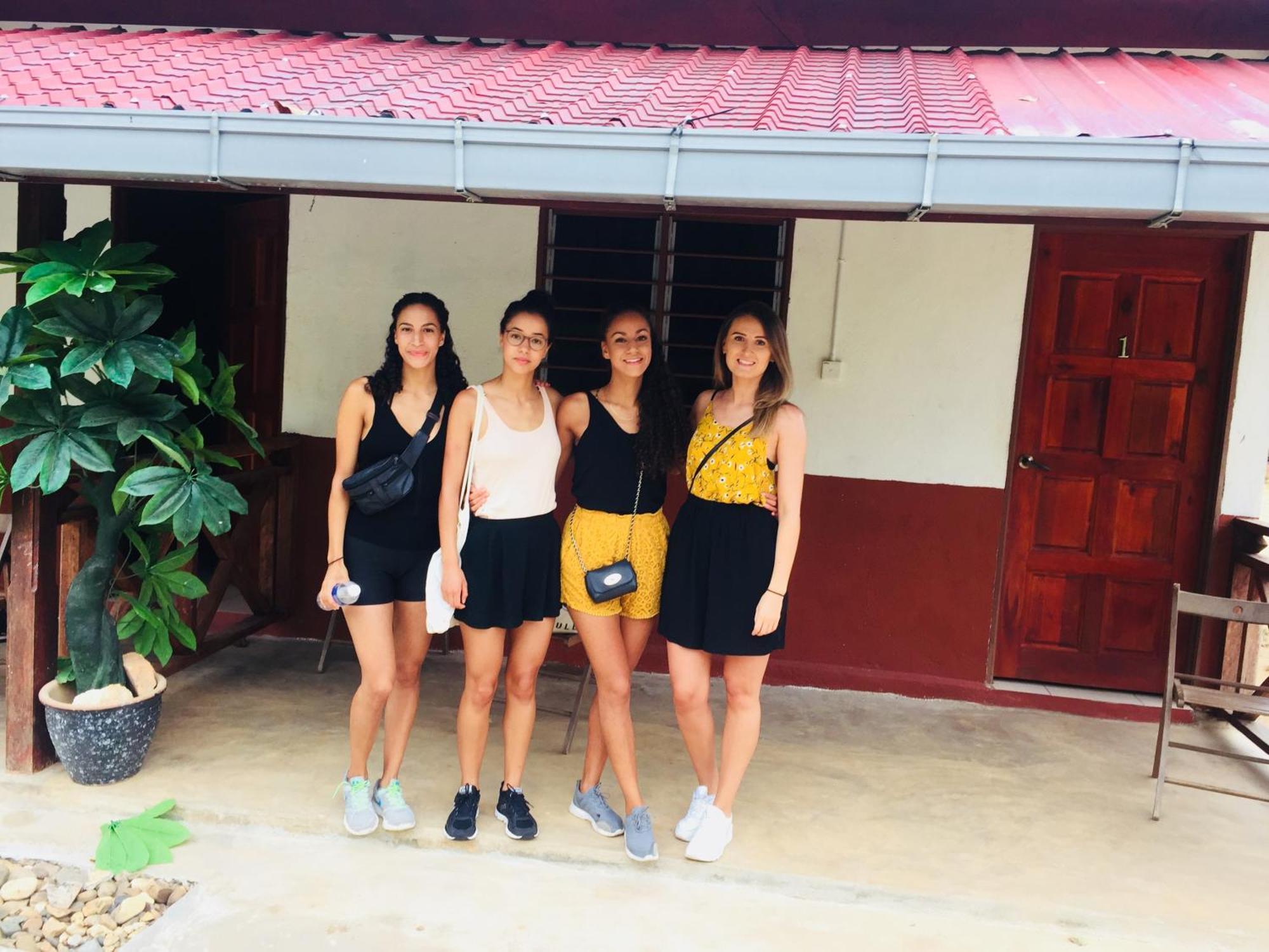 Dtahan Motel Taman Negara กัวลาทาฮัน ภายนอก รูปภาพ